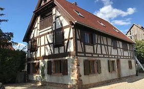 Paisible Logement Tout Equipe Pour 1 A 6 Personnes